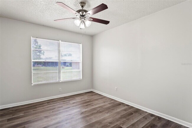 Building Photo - 6501 14th Ave W