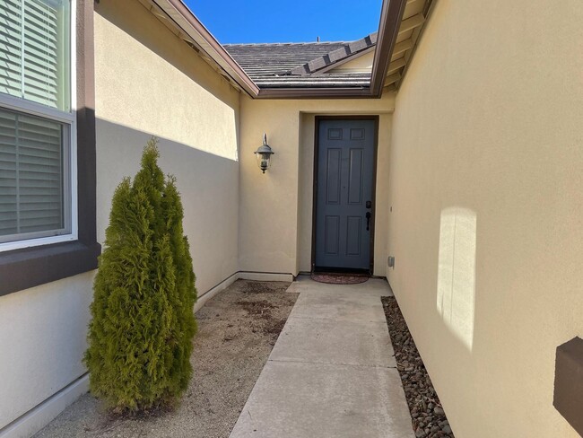 Building Photo - Beautiful home in Spanish Springs