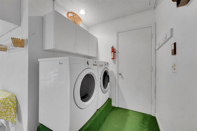 Building Photo - 3584 SW Quail Meadow Trail