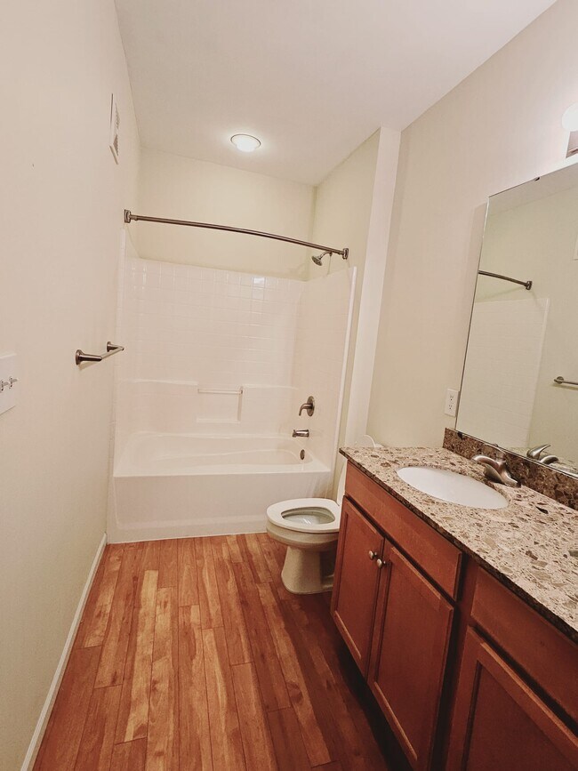 Building Photo - 1270 Strassner Dr