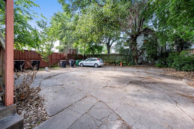 Building Photo - 1608 Kipling St
