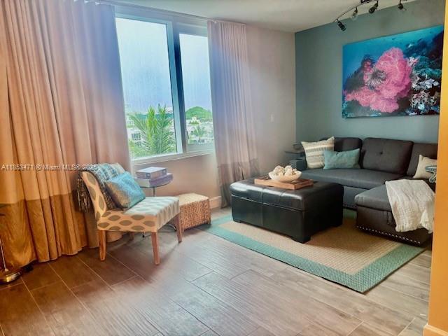 Building Photo - 2301 Collins Ave