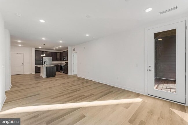 Building Photo - 21731 Dovekie Ter