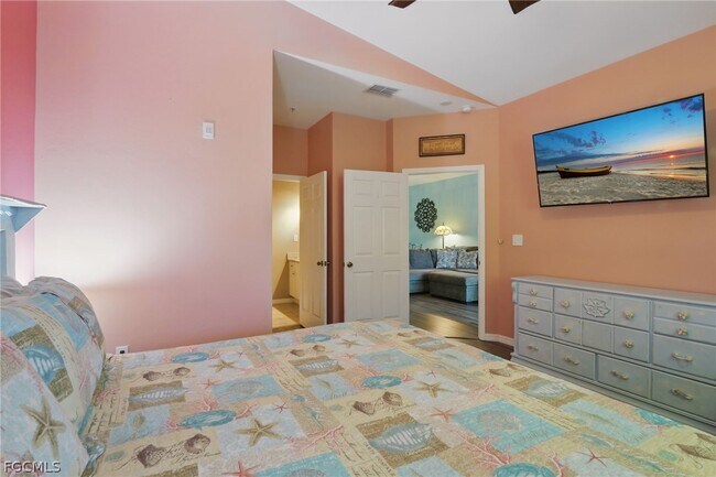 Building Photo - 15430 Bellamar Cir