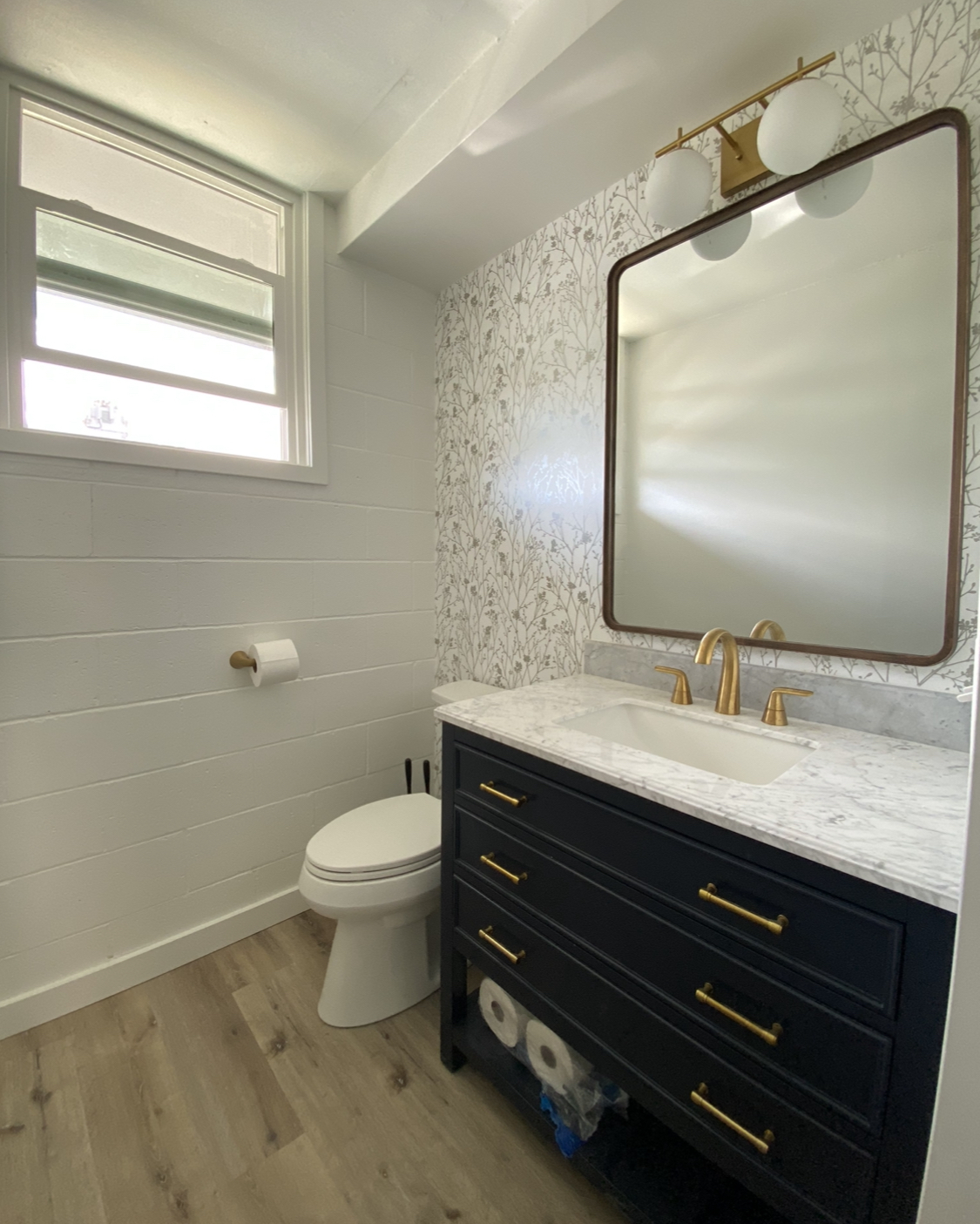 unit 5 bathroom - 445 Kaiolu St