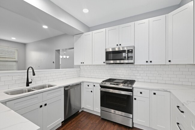 Building Photo - 1876 Bluestem Cir