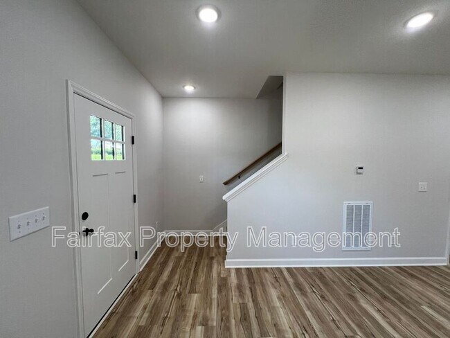 Building Photo - 1744 Morgantown Rd