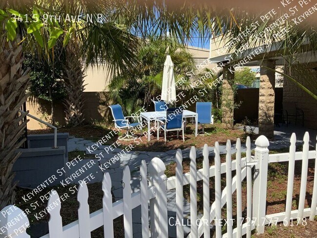 Building Photo - 341.5 9th Ave NE