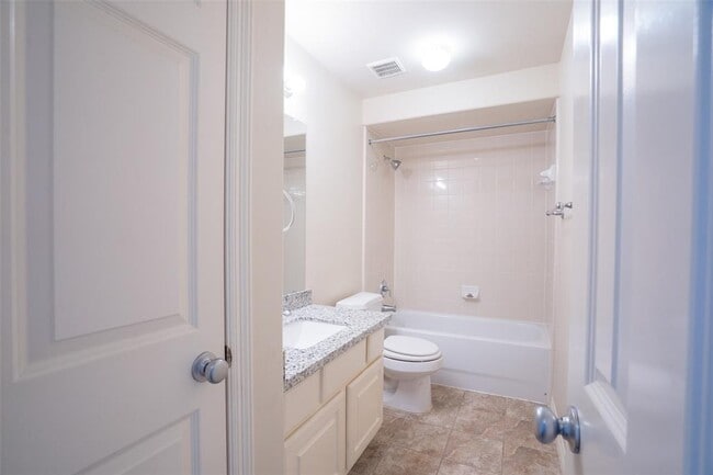 Building Photo - 13307 Olive Trce
