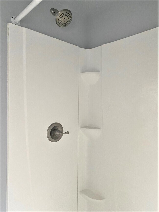 Building Photo - House for Rent in Glen Mills