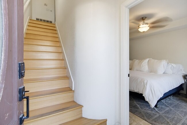Building Photo - Steps from the Sand - Pacific Beach Townhome, Offered Fully or Partially Furnished