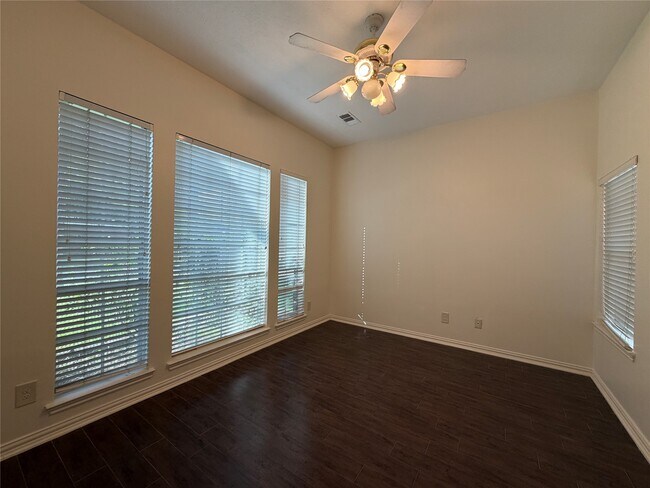 Building Photo - 6310 Pago Ln