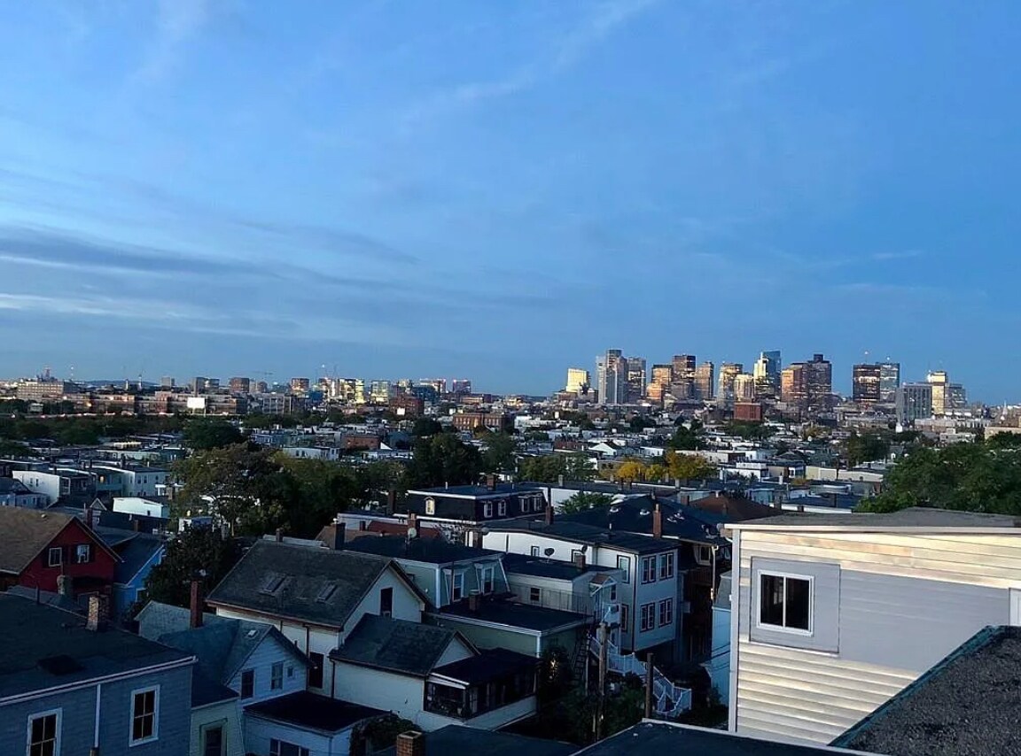 Building Photo - 249 Lexington St