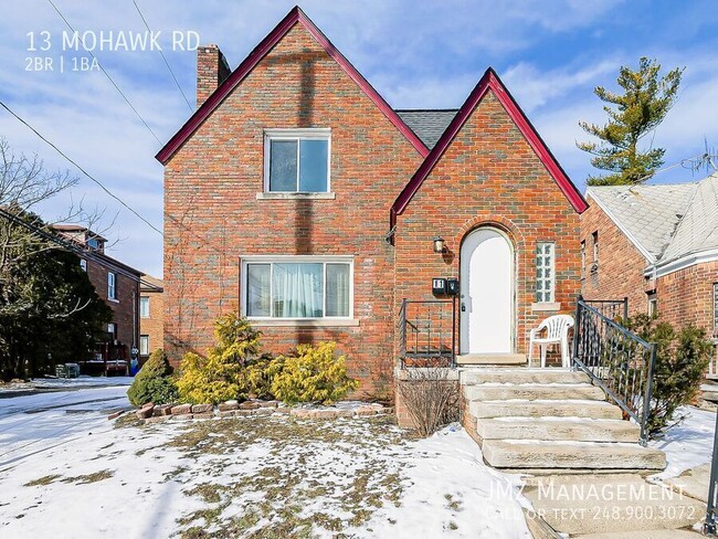 Building Photo - 13 Mohawk Rd