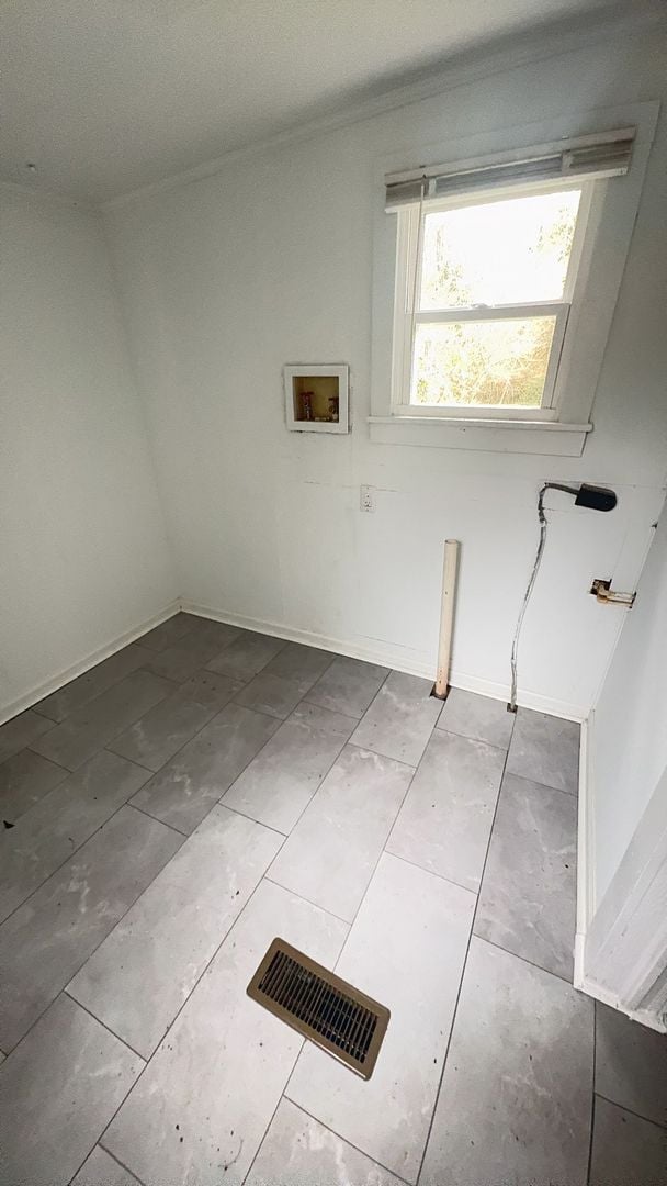 Building Photo - 505 E 5th St