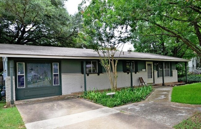Building Photo - 5103 Orleans Ct