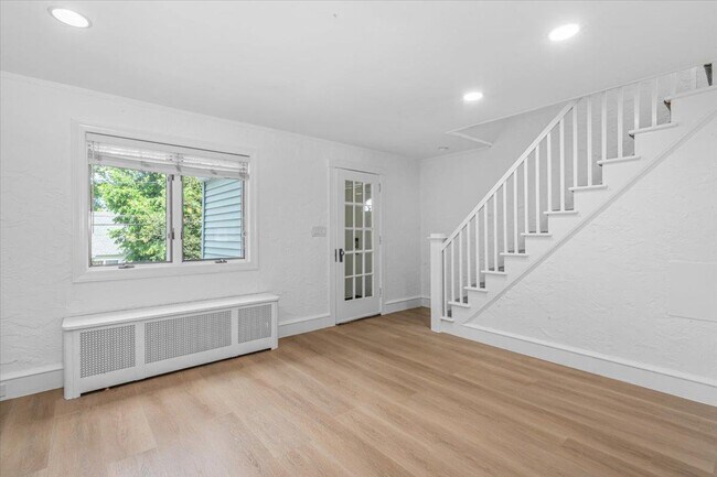 Building Photo - 46 Marino Ave