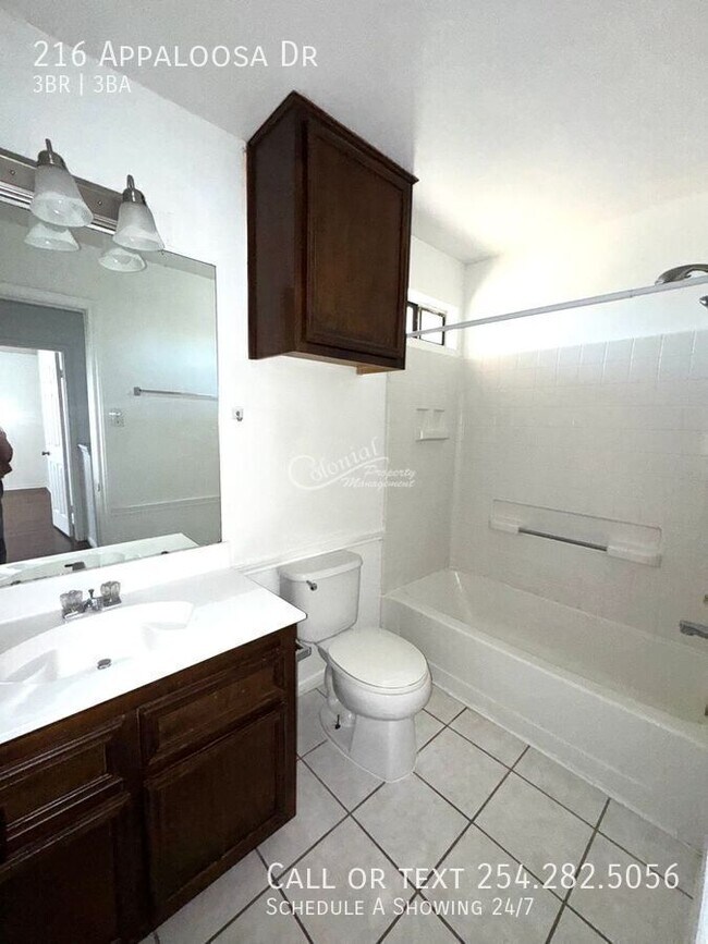 Building Photo - 216 Appaloosa Dr