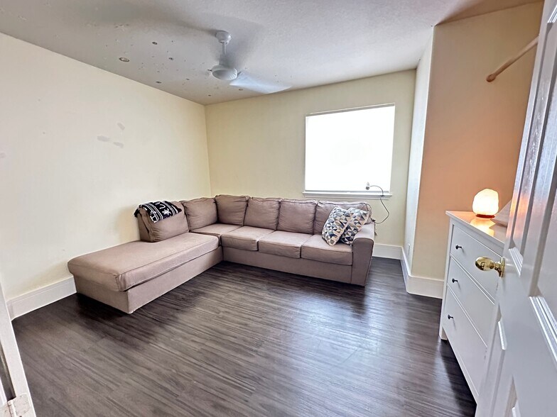 Building Photo - 4505 Sydney Harbour Ct