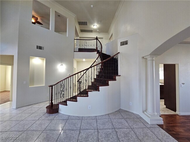 Building Photo - 10134 Reflection Brook Ave