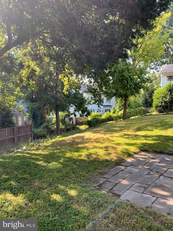 Building Photo - 4410 Woodfield Rd