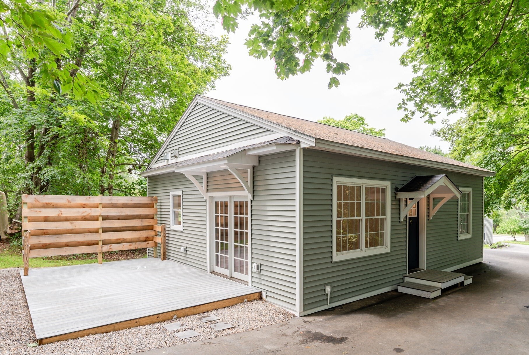 Building Photo - 732 Highland Ave