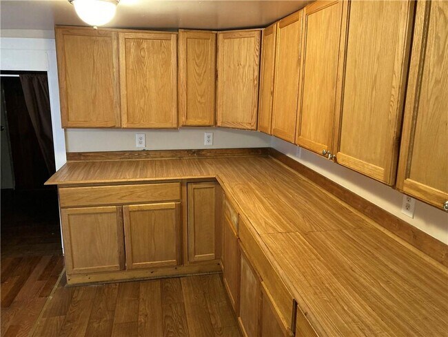 Building Photo - 1047 Horton Rd