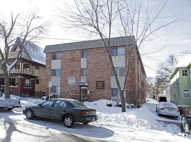 Building Photo - 130 N Hancock St