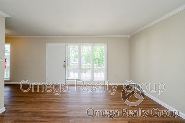 Building Photo - 4724 S Court St