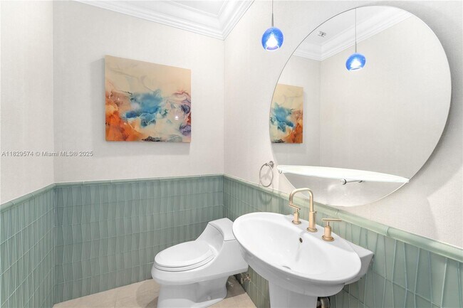 Building Photo - 3535 S Ocean Dr