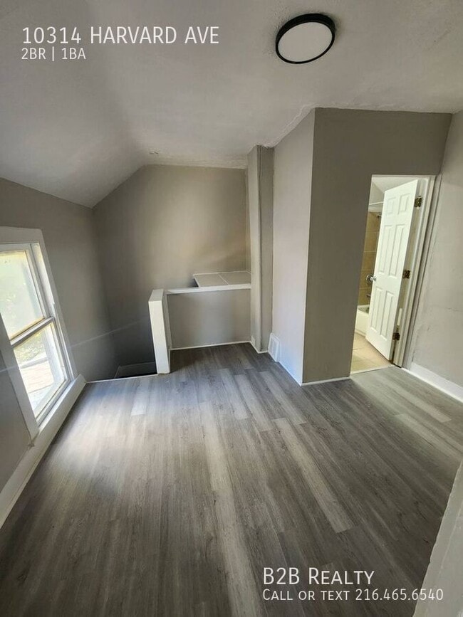 Building Photo - 10314 Harvard Ave