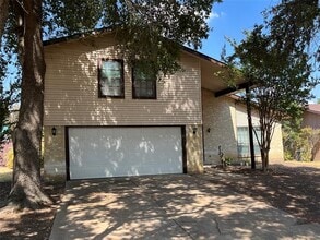 Building Photo - 1707 Aurora Dr