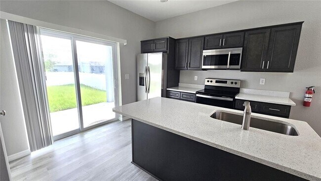 Building Photo - 10446 Kidron Ave