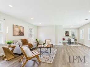 Building Photo - Available Now! Beautiful 3 Bedroom 2 Bath ...