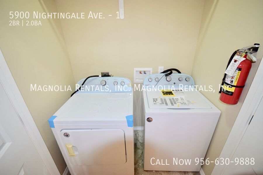 Building Photo - 5900 Nightingale Ave