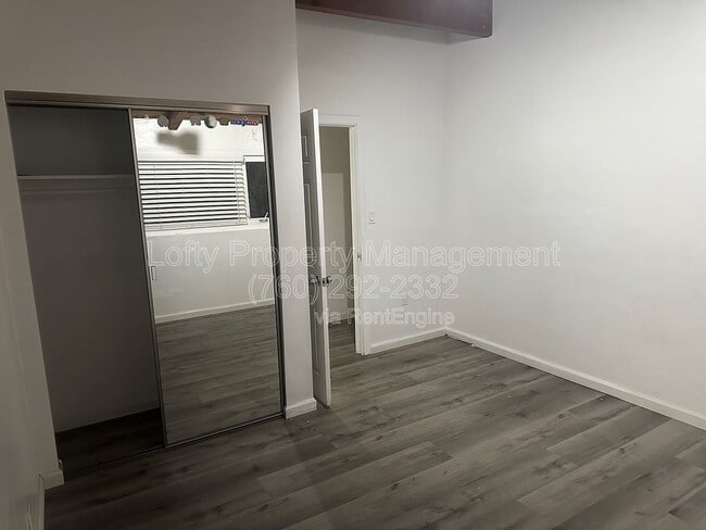 Building Photo - 355 Broadway