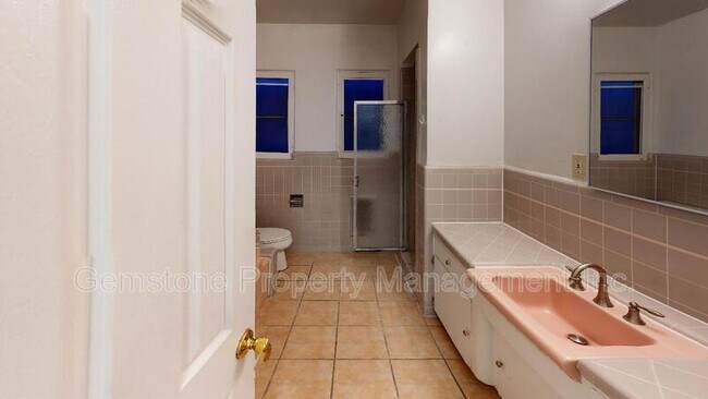 Building Photo - 4938 Art St