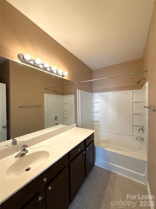 Building Photo - 8636 Beaver Creek Dr