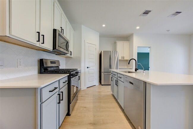 Building Photo - 29910 Ousel Falls Ln