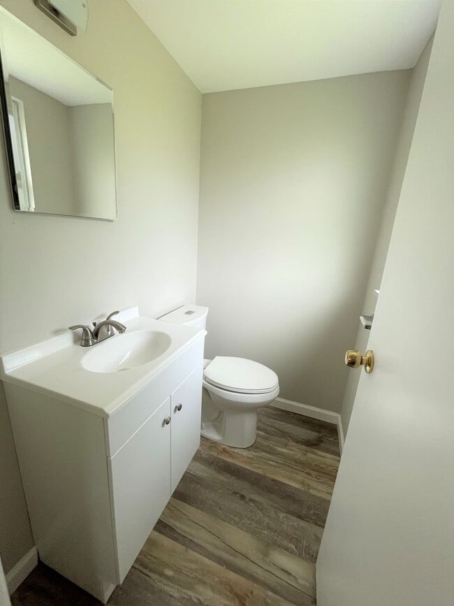 Building Photo - SINGLE FAMILY LOCATED IN MANCHESTER, off 1...
