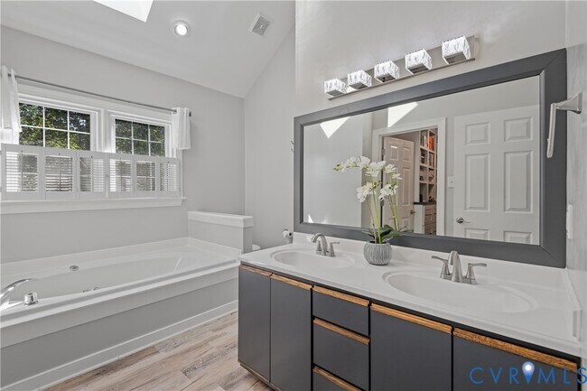 Building Photo - 12605 Jolly Pl