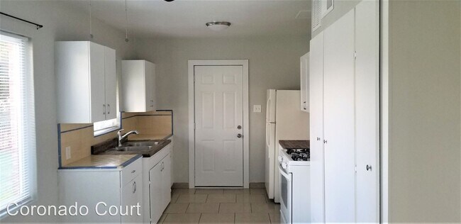 Building Photo - 743 E Coronado Rd