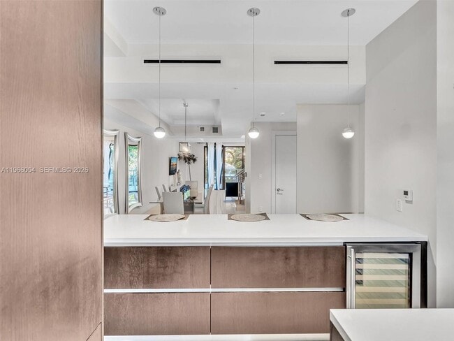 Building Photo - 3040 N Ocean Blvd