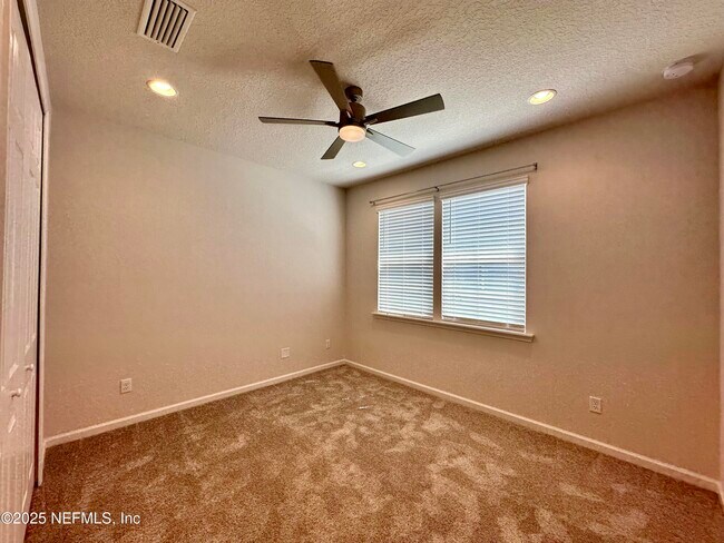 Building Photo - 282 Little Bear Run