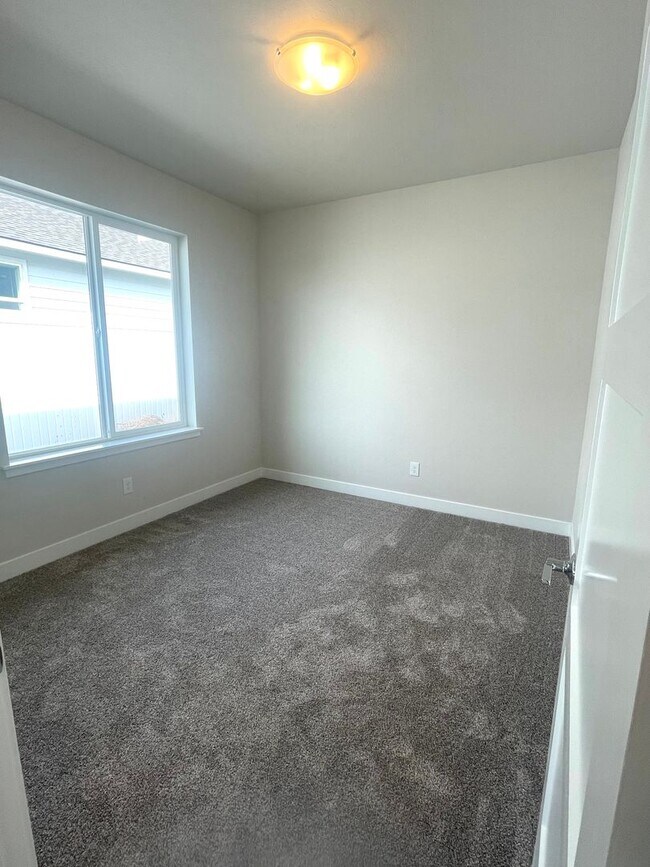 Building Photo - New Construction Tanninen Home in Richland