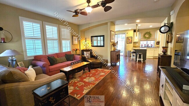 Building Photo - 1529 Borrasca Dr