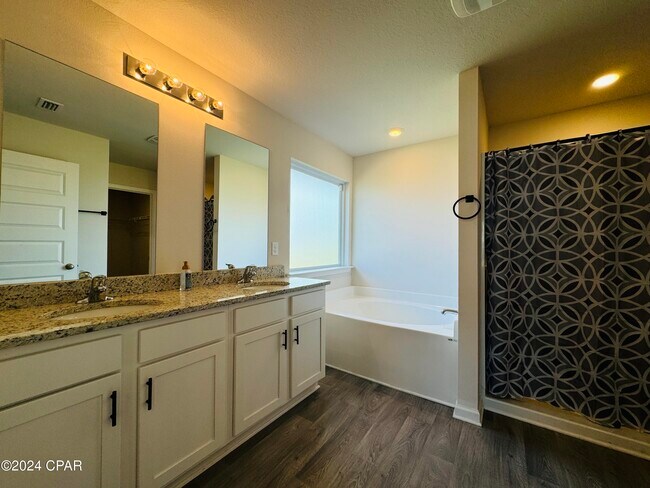 Building Photo - 120 Tiller Dr