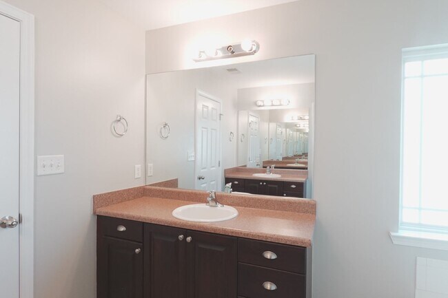 Building Photo - Coming Available!