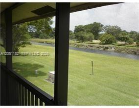 Building Photo - 124 S Laurel Dr