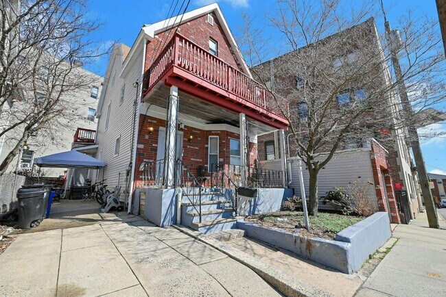 Building Photo - 30 Columbia Terrace